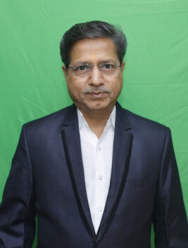 04 Deepak Ahuja, Director